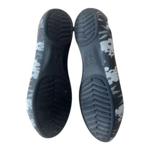 Crocs Womens Flats Size 5 Slip On Black Floral Ballet Shoes Comfort Water Shoes - Picture 9 of 11